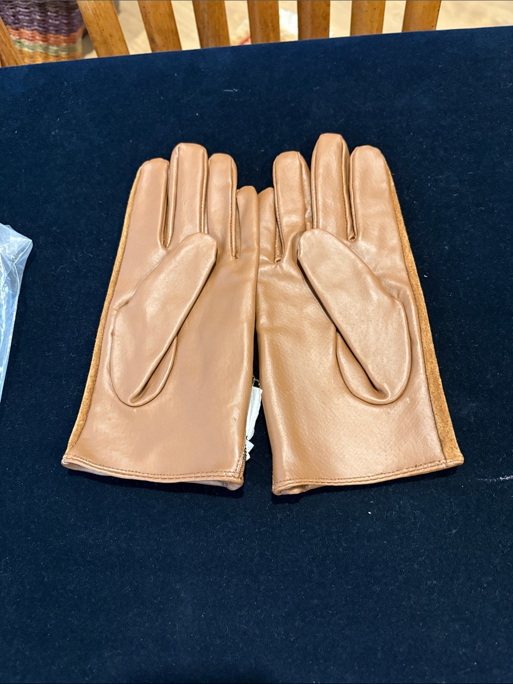 Classic Leather Men’s Gloves - Tan